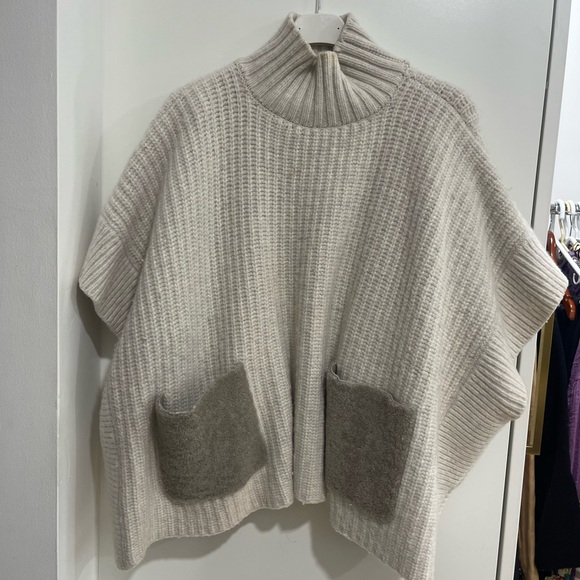 CLUB MONACO Wool grey top with shearling pocket sleeveless - Picture 1 of 3